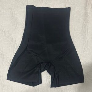 Tummy control and butt lifting shapewear shorts